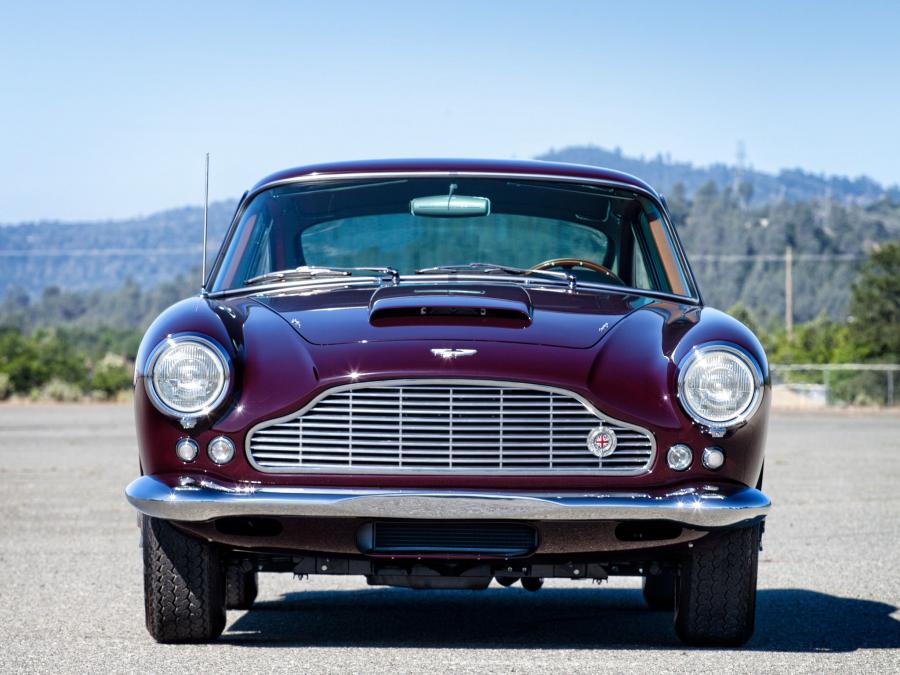  Aston Martin DB4 (Series IV) 1961 года  (WW) (фото 24 из 30)